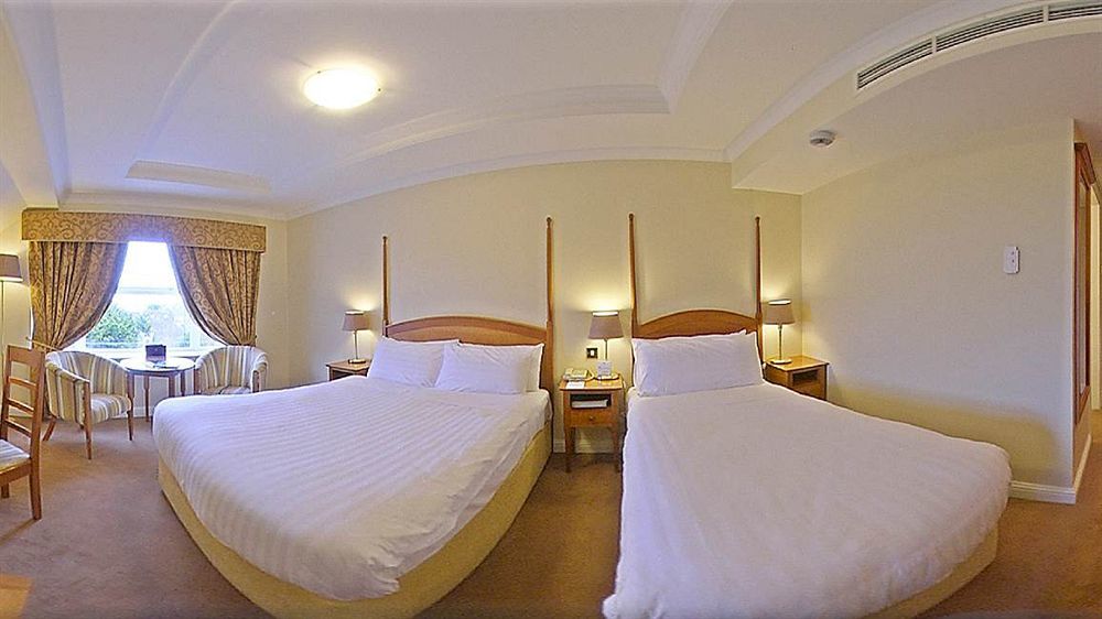 Westwood Hotel 골웨이 외부 사진