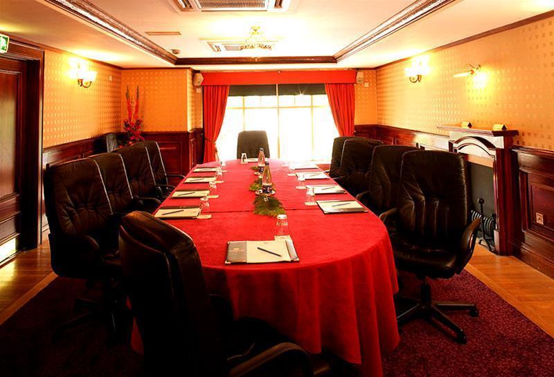 Westwood Hotel 골웨이 외부 사진