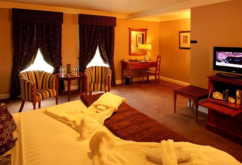 Westwood Hotel 골웨이 외부 사진